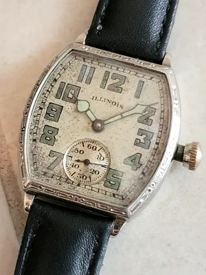 1930 ILLINOIS Whippet / Tonneau Watch 17 Jewels Cal. 307 Art Deco Engraved U.S.A.