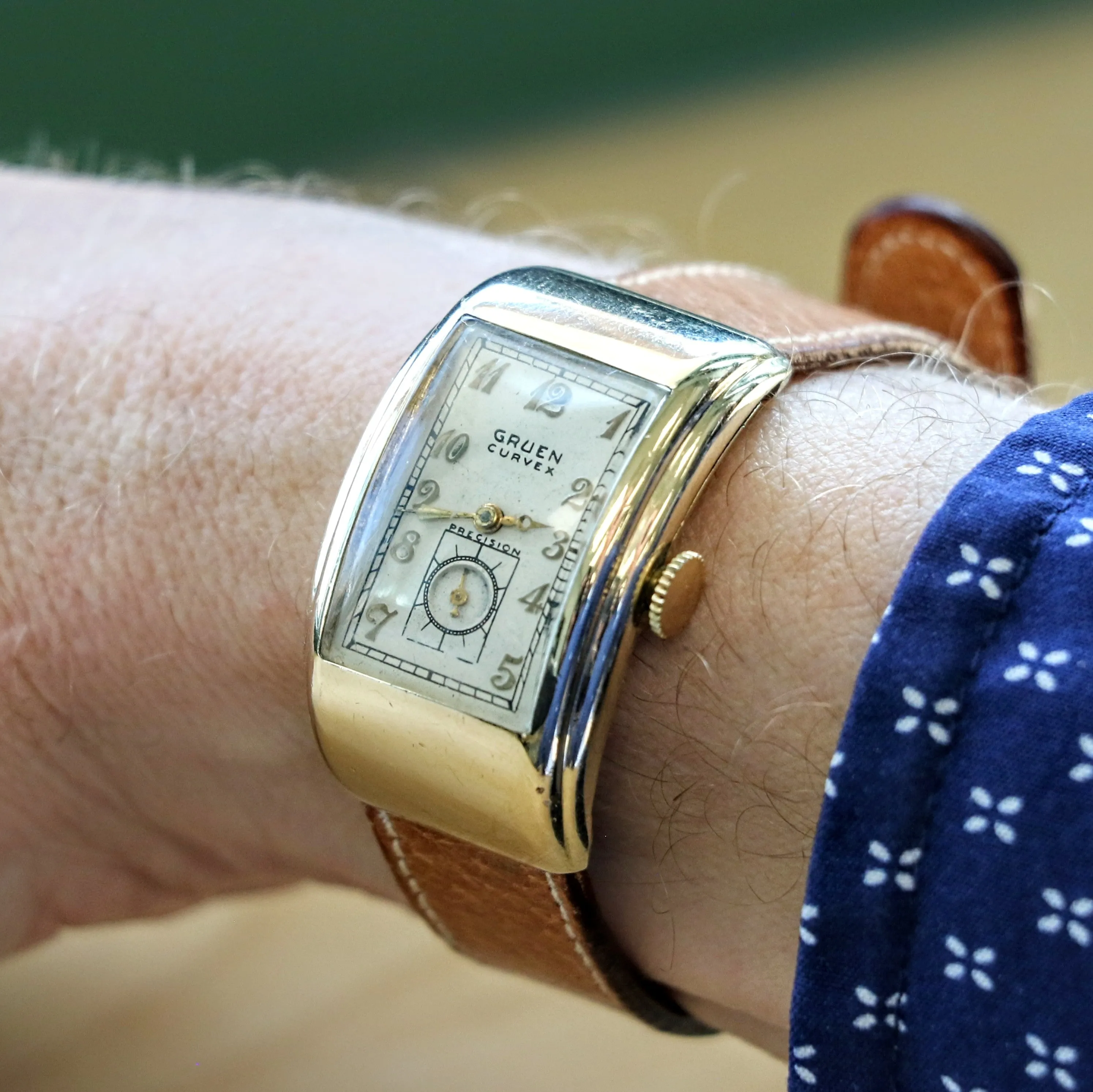 1938 GRUEN EXTREME Curvex Precision Commodore Driver's Ristside Vintage Watch