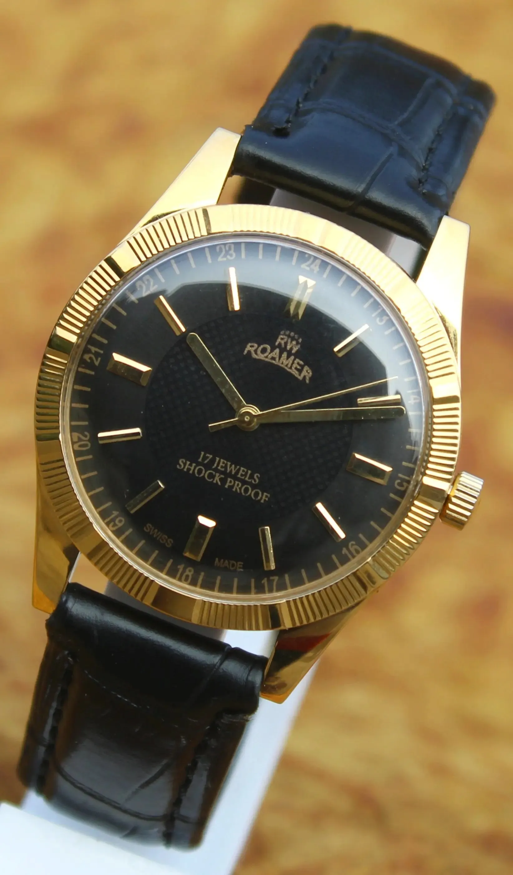 Antique Vintage Roamer ST96 17 Jewels Mechanical Hand Winding Wristwatch