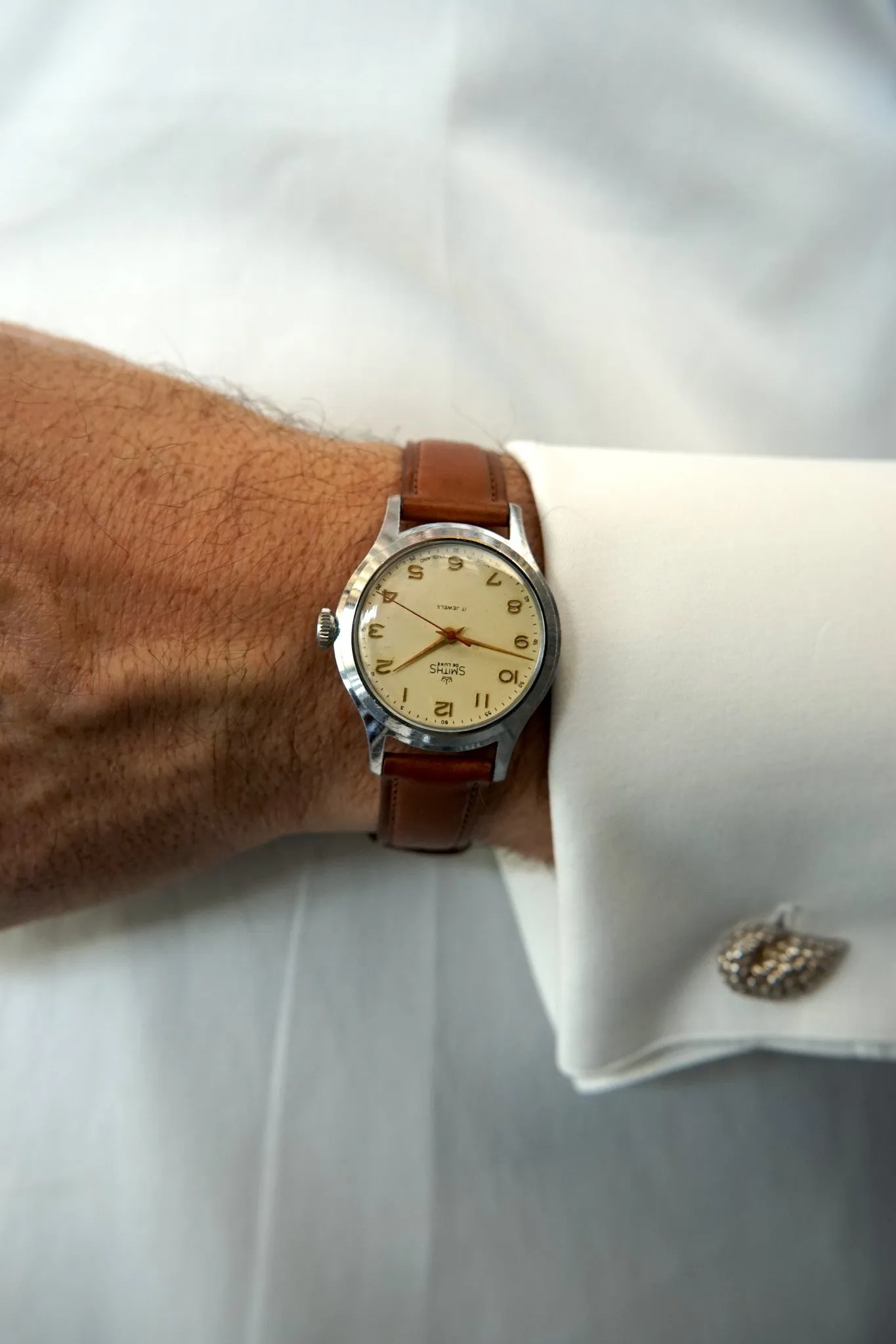 DELUXE SMITHS A452 PATTERN EXPLORERS MODEL WRISTWATCH C 1958
