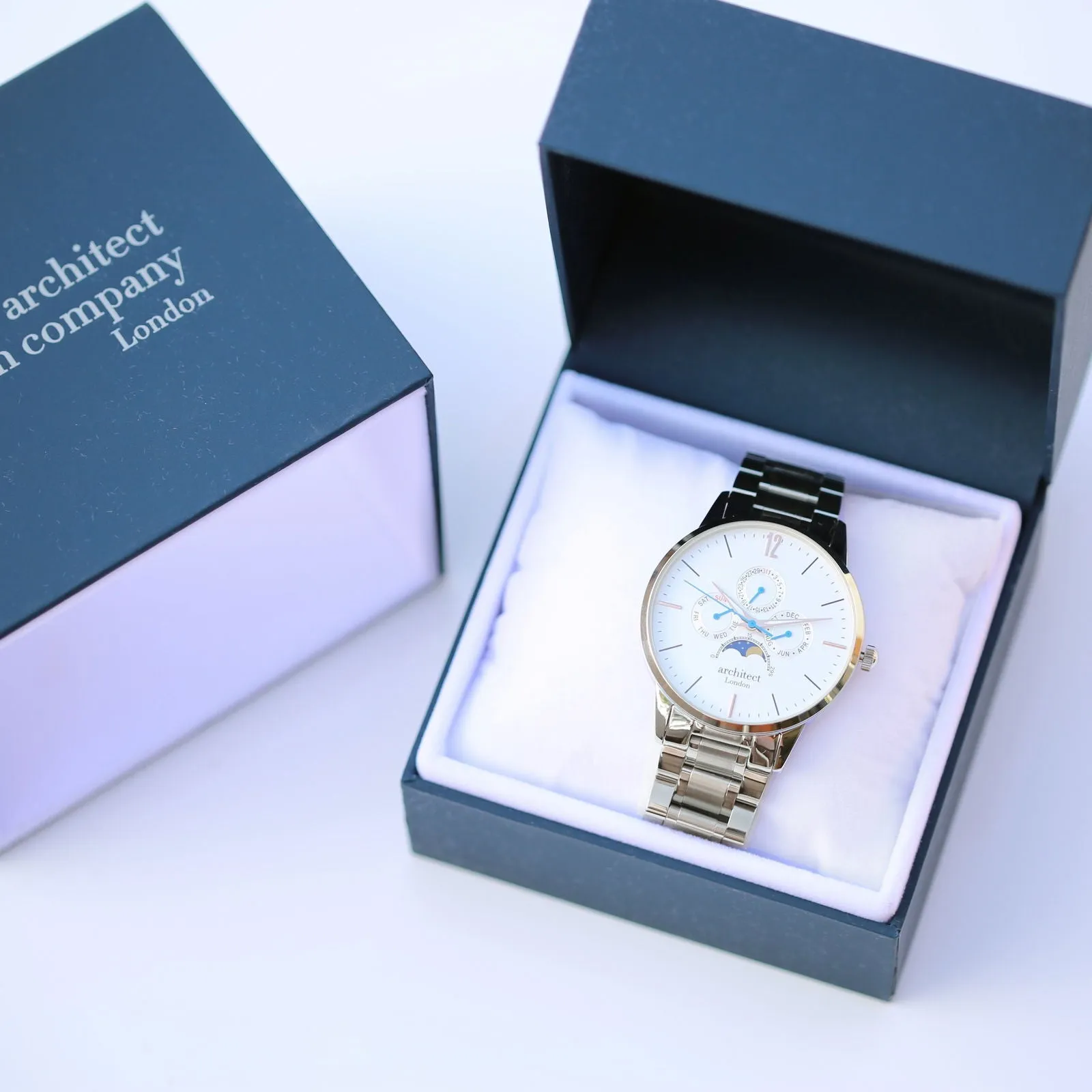 Men's Architect Handwriting Engraved Watch in Apollo White