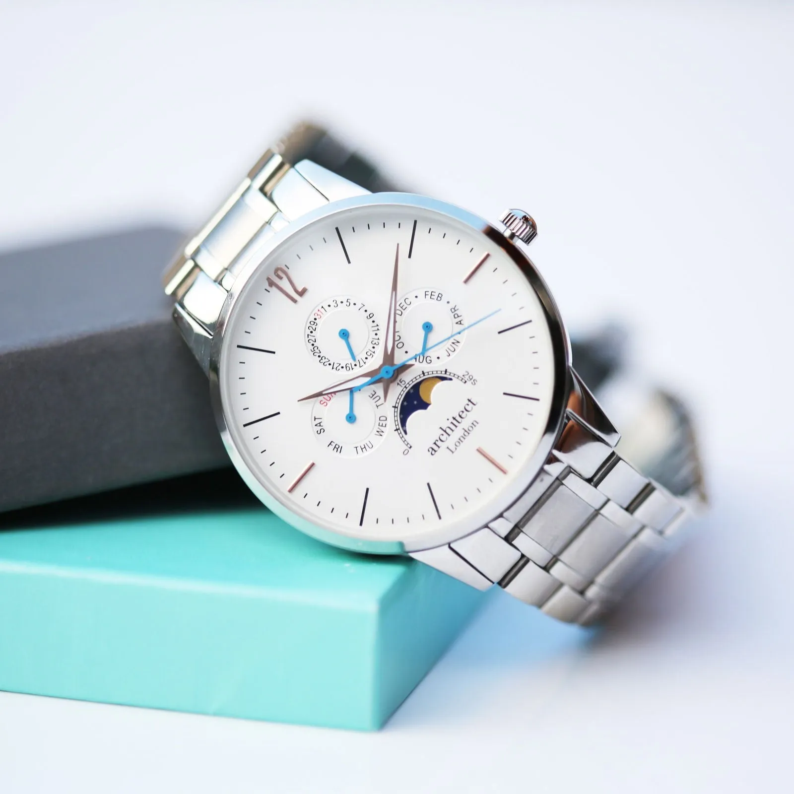 Men's Architect Handwriting Engraved Watch in Apollo White