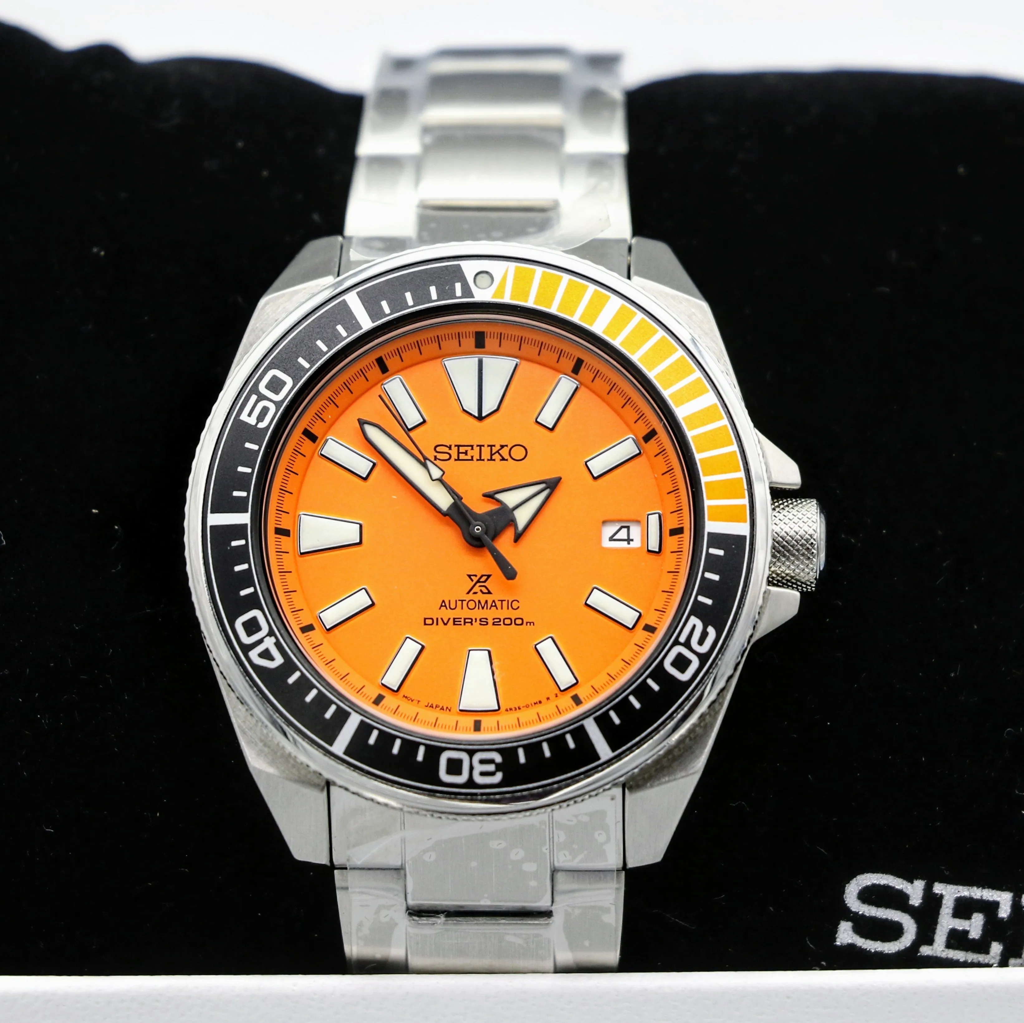 NEW W/ BOX & PAPERS SEIKO Prospex Automatic Diver's Wristwatch DISCONTINUED Cal. 4R35 23J