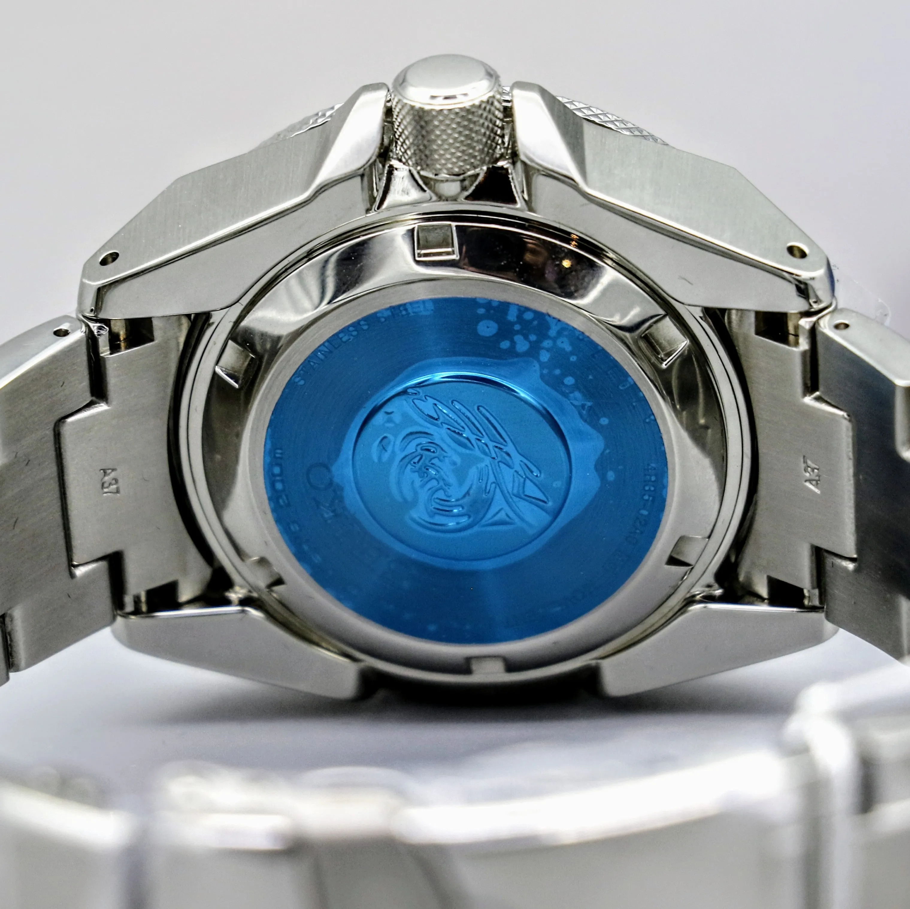 NEW W/ BOX & PAPERS SEIKO Prospex Automatic Diver's Wristwatch DISCONTINUED Cal. 4R35 23J