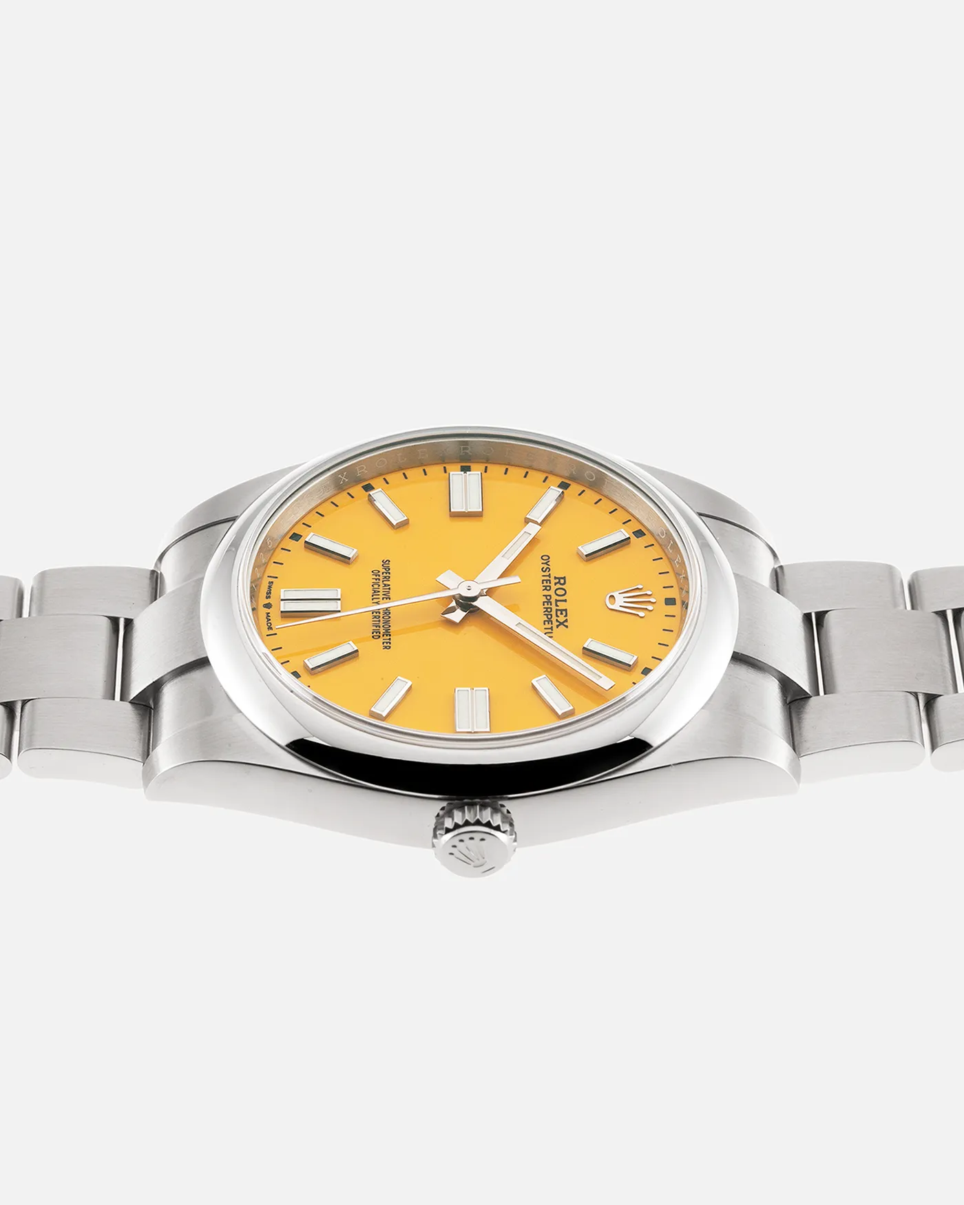 Rolex Oyster Perpetual 41 124300 Yellow