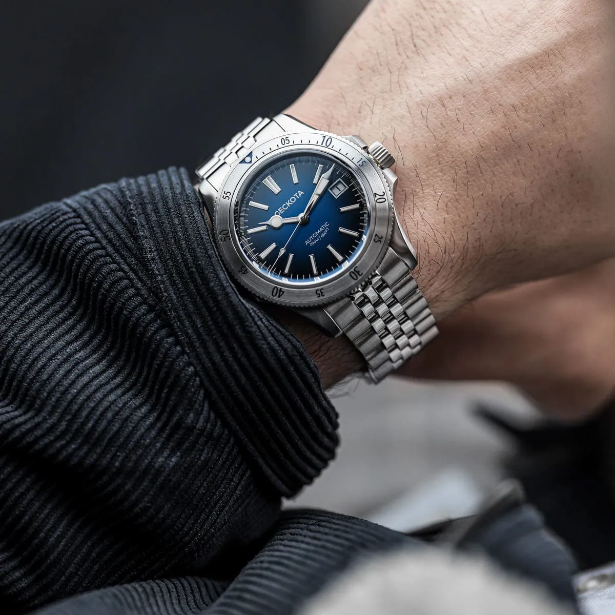 Sea Hunter Automatic Diver's Watch Steel Edition - Blue Dial - LIKE NEW