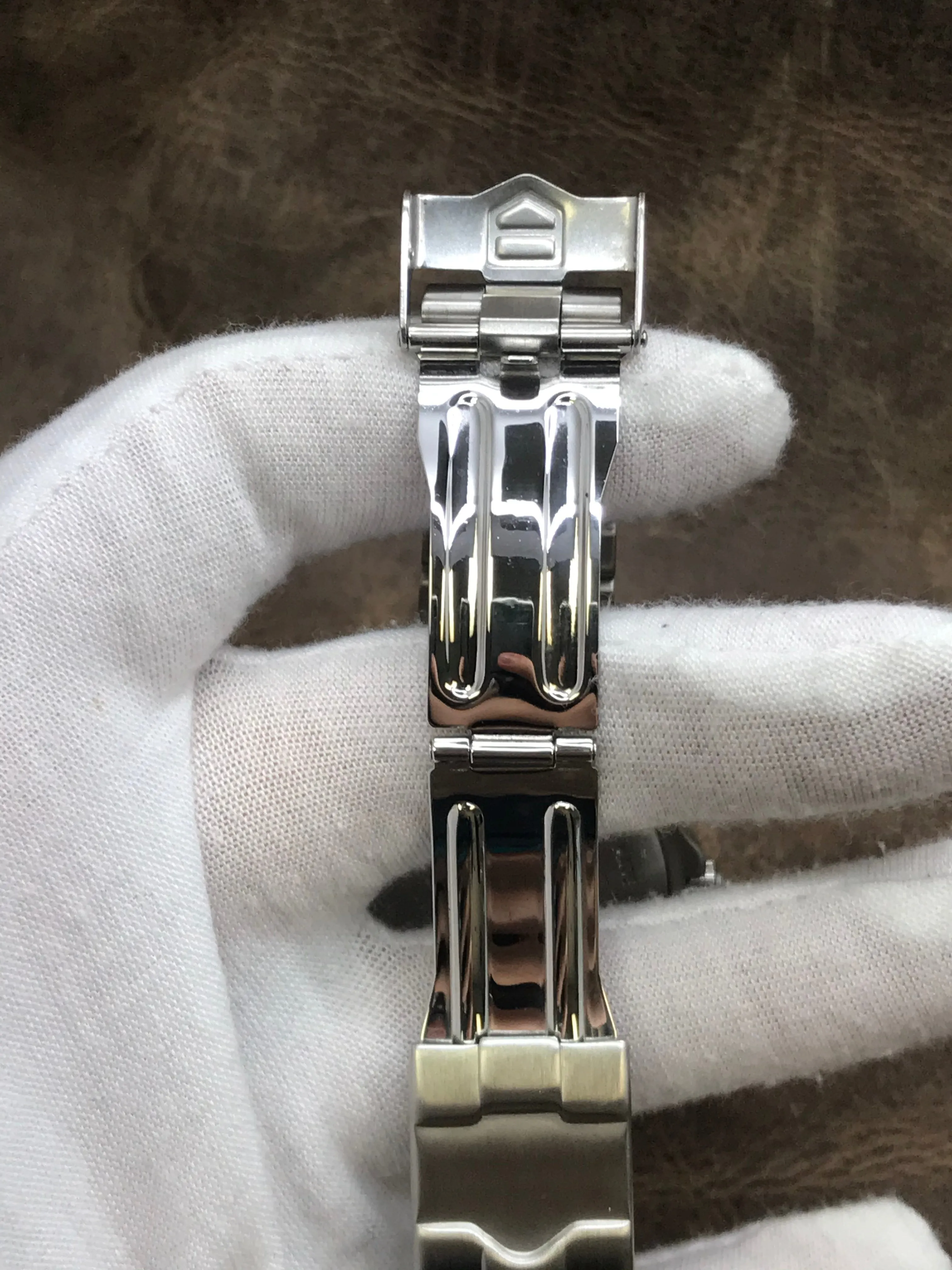 TAG Heuer Series 2000 WK1110-0 Black Dial Quartz Watch