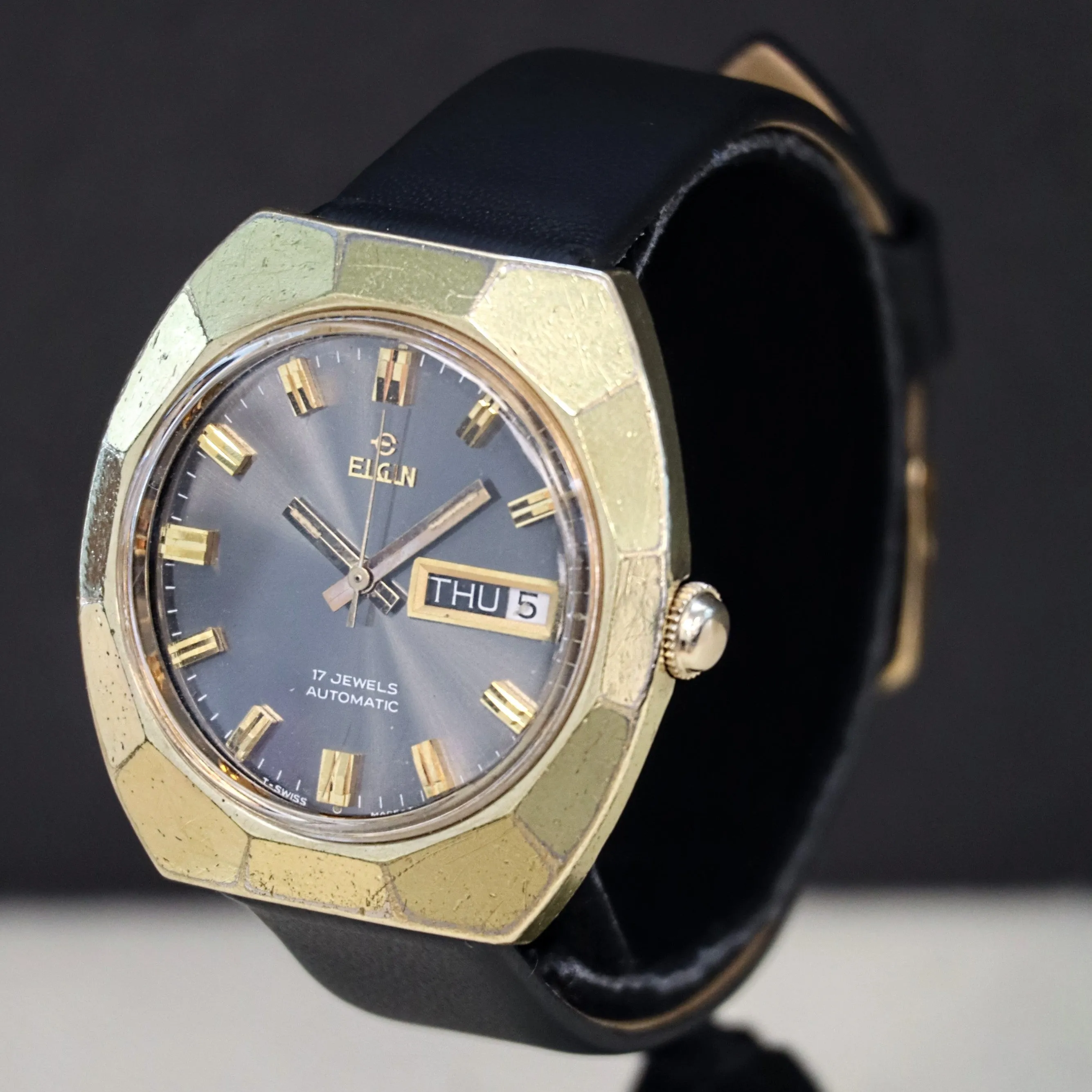 Vintage ELGIN 17 Jewels Automatic Watch Cal. FHF 909 Day/Date Incabloc Swiss Made Wristwatch